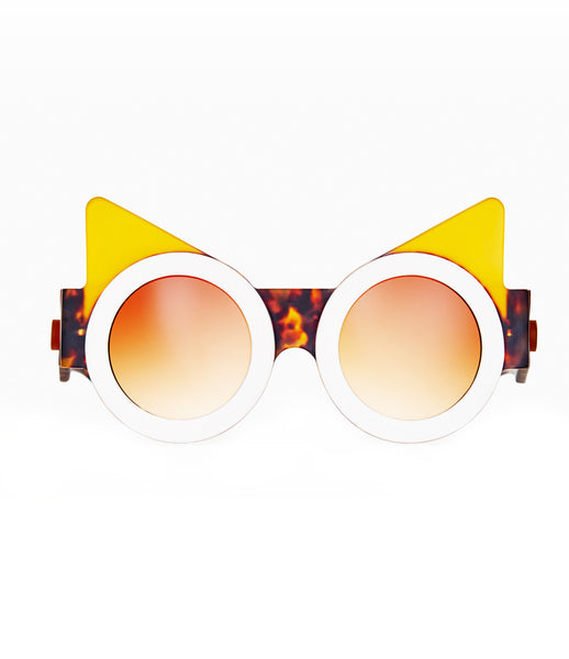 Fakoshima_sunglasses_accessory_under_300_Italian_acetate_brown_yellow_cat_eyes_round_lenses_futuristic_fashion_kidsofdada