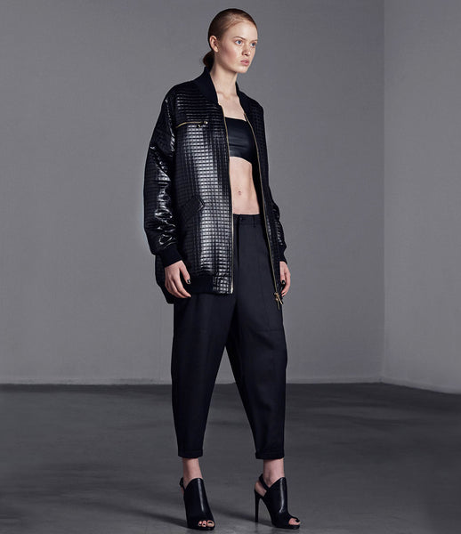 Arethè_Stockholm_bomber_jacket_clothing_under_300_polyester_black_oversized_ribbed_collar_urban_edgy_fashion_kidsofdada