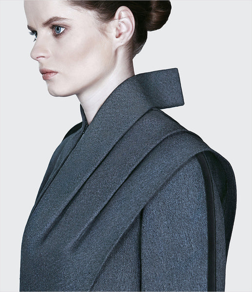 Dzhus_dress_overcoat_clothing_made_to_order_wool_gray_geometric_collar_front_lapels_zipper_structural_kidsofdada