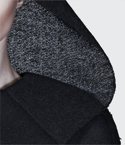 Dzhus_jacket_clothing_made_to_order_wool_black_boxy_3/4_sleeves_hood_hidden_zipper_structural_kidsofdada
