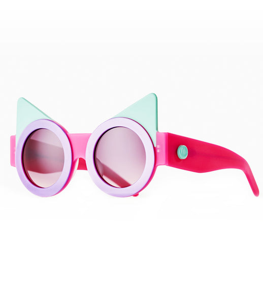 Fakoshima_sunglasses_accessory_under_300_Italian_acetate_pink_turquoise_cat_eyes_round_lenses_futuristic_fashion_kidsofdada