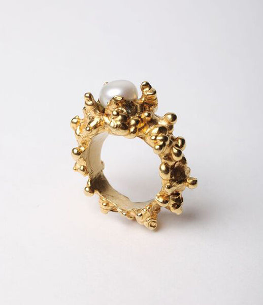 Reo_jewels_jewelry_jewellery_cluster_ring_sterling_gold_statement_striking_pearl_gold_plated_moss_front_kidsofdada