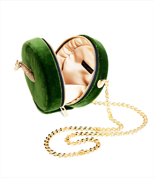 Carla_Lopez_shoulderbag_accessory_handmade_velvet_green_round_white_circular_animal_giraffe_golden_chain_whimsical_fashion_kidsofdada